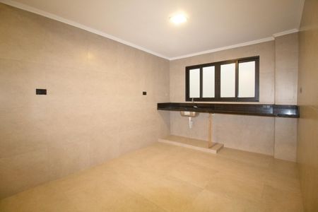 Casa para alugar com 150m², 2 quartos e sem vaga