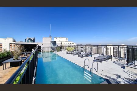 Studio à venda com 25m², 1 quarto e sem vaga Studio à venda com 25m², 1 quarto e sem vagaÁrea Comum - Piscina