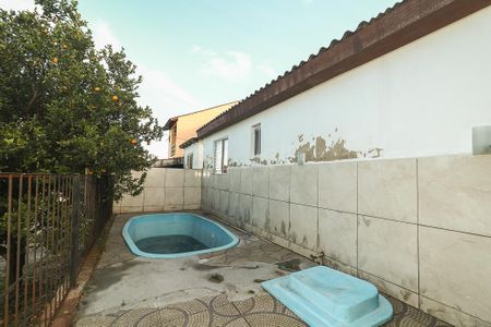 Casa à venda com 65m², 4 quartos e 2 vagasPiscina