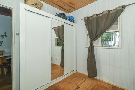 Casa à venda com 65m², 4 quartos e 2 vagasQuarto