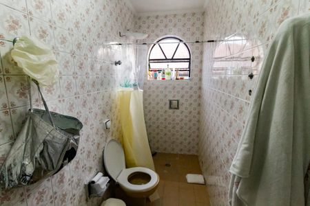 Casa à venda com 179m², 3 quartos e 2 vagas Casa à venda com 179m², 3 quartos e 2 vagasBanheiro Corredor