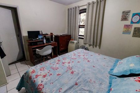 Casa à venda com 179m², 3 quartos e 2 vagas Casa à venda com 179m², 3 quartos e 2 vagasSuíte