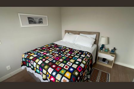 Apartamento à venda com 77m², 3 quartos e 2 vagasSuíte