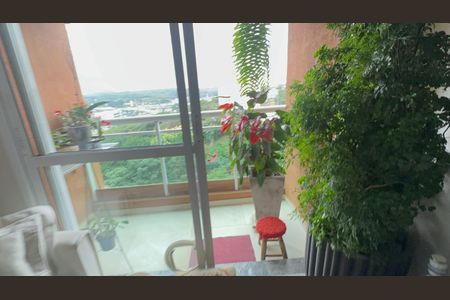 Apartamento à venda com 77m², 3 quartos e 2 vagasVaranda