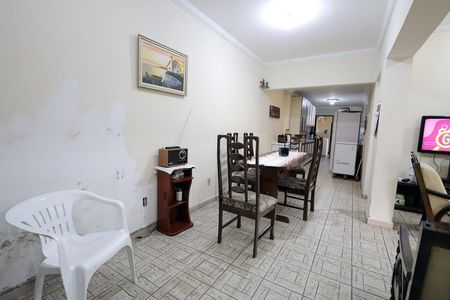 Casa à venda com 157m², 3 quartos e 2 vagasSala de Jantar