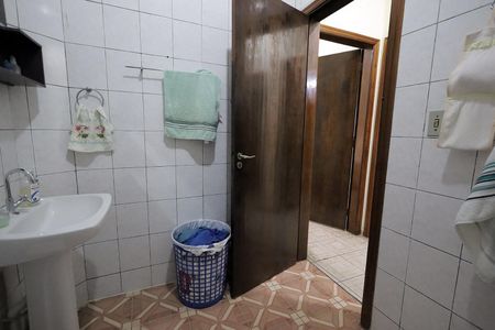 Casa à venda com 157m², 3 quartos e 2 vagasBanheiro 2