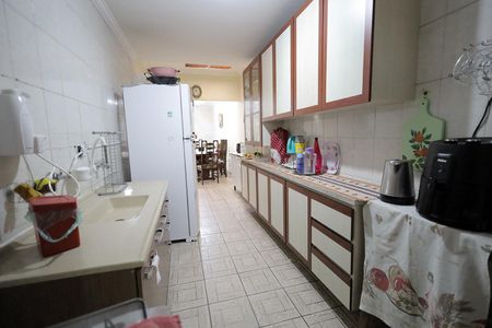 Casa à venda com 157m², 3 quartos e 2 vagasCozinha