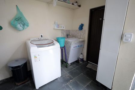 Casa à venda com 157m², 3 quartos e 2 vagasÁrea de Serviço