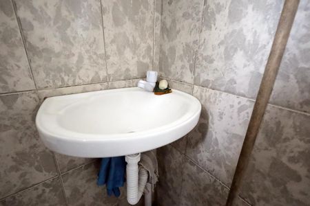 Casa à venda com 157m², 3 quartos e 2 vagasBanheiro 1