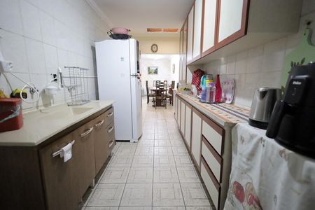 Casa à venda com 157m², 3 quartos e 2 vagasCozinha