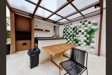 Apartamento para alugar com 37m², 2 quartos e sem vagaÁrea comum - Churrasqueira