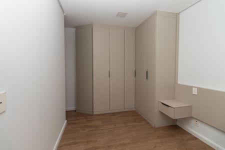 Apartamento à venda com 130m², 2 quartos e 1 vagaSuíte