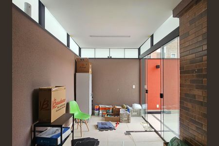 Apartamento à venda com 130m², 2 quartos e 1 vaga Apartamento à venda com 130m², 2 quartos e 1 vagaQuarto de Serviço