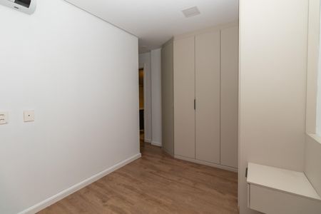 Apartamento à venda com 130m², 2 quartos e 1 vagaSuíte