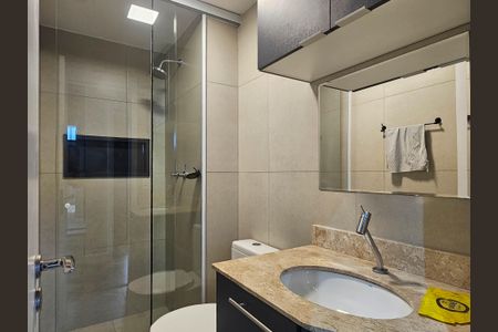 Apartamento à venda com 130m², 2 quartos e 1 vaga Apartamento à venda com 130m², 2 quartos e 1 vagaBanheiro Social