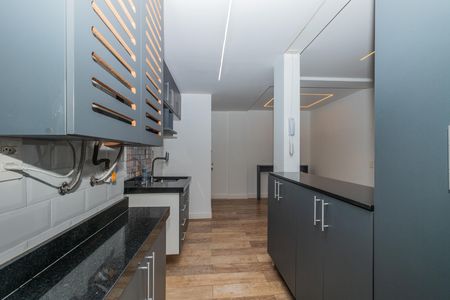 Apartamento à venda com 130m², 2 quartos e 1 vagaCozinha