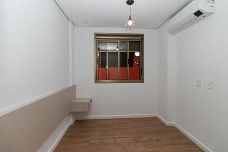 Apartamento à venda com 130m², 2 quartos e 1 vagaSuíte