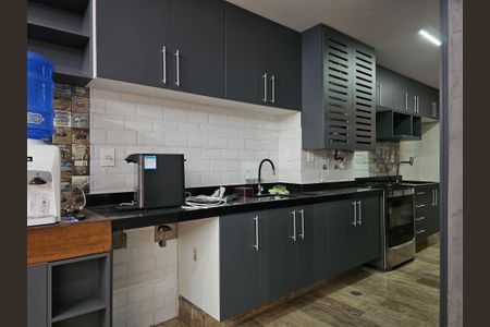 Apartamento à venda com 130m², 2 quartos e 1 vaga Apartamento à venda com 130m², 2 quartos e 1 vagaÁrea de Serviço