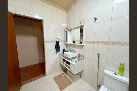 Casa à venda com 3000m², 3 quartos e 5 vagasBanheiro Social