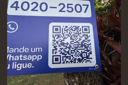 Casa à venda com 3000m², 3 quartos e 5 vagasPlaquinha instalada e registrada