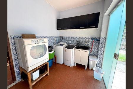 Casa à venda com 3000m², 3 quartos e 5 vagasÁrea de Serviço