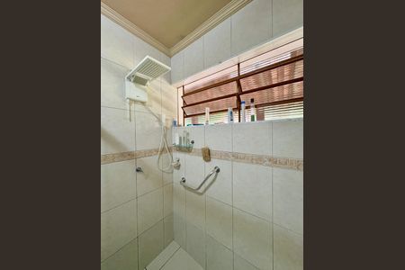 Casa à venda com 3000m², 3 quartos e 5 vagasBanheiro Social