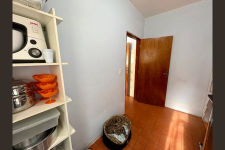Casa à venda com 3000m², 3 quartos e 5 vagasDepósito