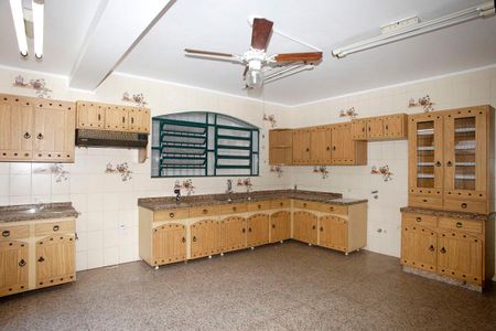 Casa à venda com 450m², 5 quartos e 2 vagasCozinha