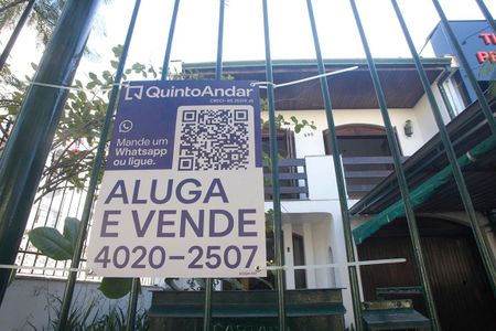 Casa à venda com 450m², 5 quartos e 2 vagasPlaquinha