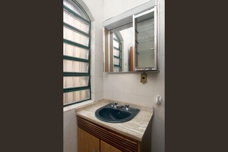 Casa à venda com 450m², 5 quartos e 2 vagasBanheiro Social 1