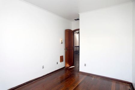 Casa à venda com 450m², 5 quartos e 2 vagasQuarto 2