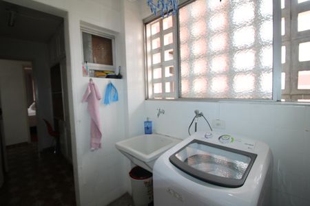 Apartamento à venda com 98m², 3 quartos e 1 vagaÁrea de Serviço