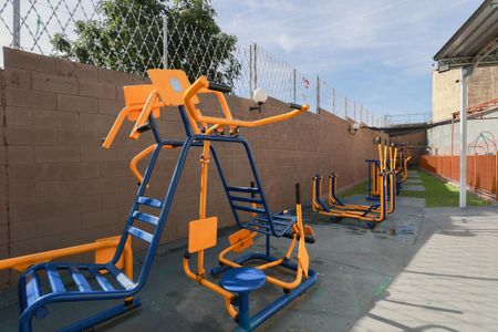 Apartamento à venda com 64m², 3 quartos e 1 vaga Apartamento à venda com 64m², 3 quartos e 1 vagaÁrea comum - Academia ao ar livre