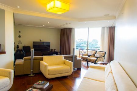 Apartamento à venda com 248m², 3 quartos e 3 vagasFoto 02