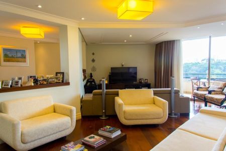 Apartamento à venda com 248m², 3 quartos e 3 vagasFoto 10