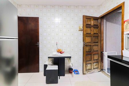 Casa para alugar com 90m², 2 quartos e 1 vaga Casa para alugar com 90m², 2 quartos e 1 vagaCozinha