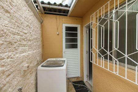 Casa à venda com 100m², 3 quartos e 3 vagasÁrea de Serviço