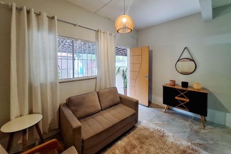 Apartamento para alugar com 65m², 2 quartos e sem vagaSala