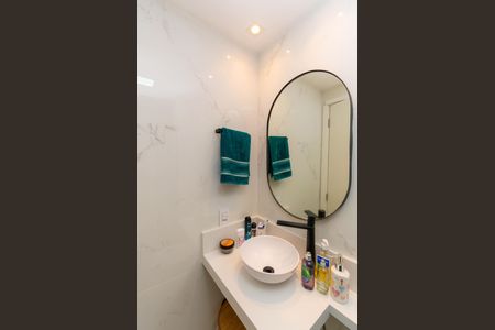 Apartamento à venda com 35m², 2 quartos e sem vaga Apartamento à venda com 35m², 2 quartos e sem vagaBanheiro