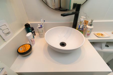 Apartamento à venda com 35m², 2 quartos e sem vaga Apartamento à venda com 35m², 2 quartos e sem vagaBanheiro