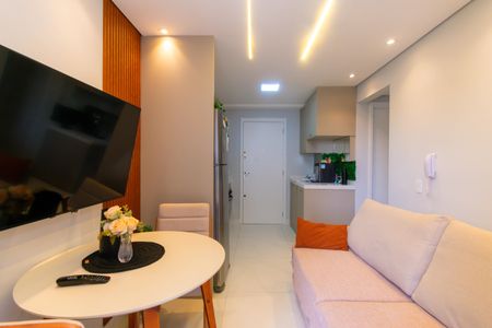Apartamento à venda com 35m², 2 quartos e sem vaga Apartamento à venda com 35m², 2 quartos e sem vagaSala