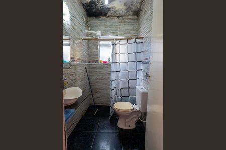 Casa à venda com 206m², 1 quarto e 3 vagas Casa à venda com 206m², 1 quarto e 3 vagasBanheiro