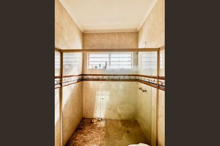 Casa à venda com 402m², 5 quartos e 5 vagas Casa à venda com 402m², 5 quartos e 5 vagasBanheiro Suíte 1