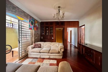 Casa à venda com 402m², 5 quartos e 5 vagas Casa à venda com 402m², 5 quartos e 5 vagasSala 2