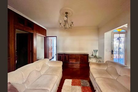 Casa à venda com 402m², 5 quartos e 5 vagas Casa à venda com 402m², 5 quartos e 5 vagasSala 2