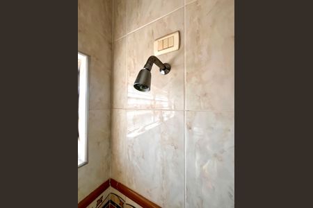 Casa à venda com 402m², 5 quartos e 5 vagas Casa à venda com 402m², 5 quartos e 5 vagasBanheiro Suíte 1