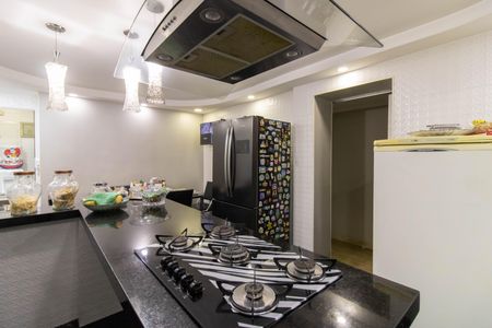 Casa à venda com 380m², 5 quartos e 3 vagasCozinha