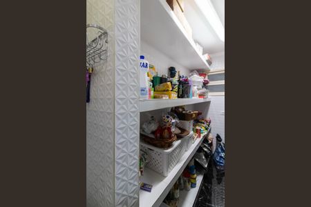 Casa à venda com 380m², 5 quartos e 3 vagasDespensa