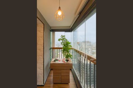 Apartamento à venda com 28m², 1 quarto e sem vaga Apartamento à venda com 28m², 1 quarto e sem vagaVaranda estendida