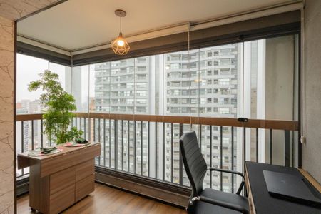 Apartamento à venda com 28m², 1 quarto e sem vaga Apartamento à venda com 28m², 1 quarto e sem vagaVaranda estendida